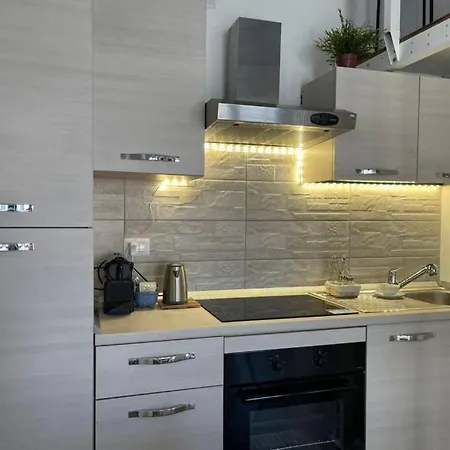 Apartment Sansiro - Fiera - Loft Strategico E Luminoso